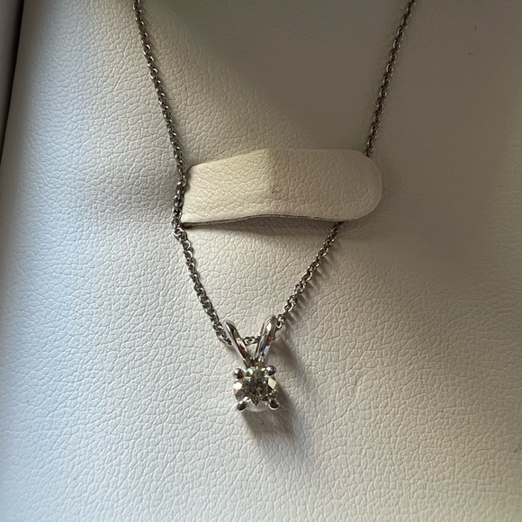 Blue Nile 1/3 Ct. Tw. Diamond Solitaire Pendant & Cable Necklace Jewelry Gift - Picture 1 of 11